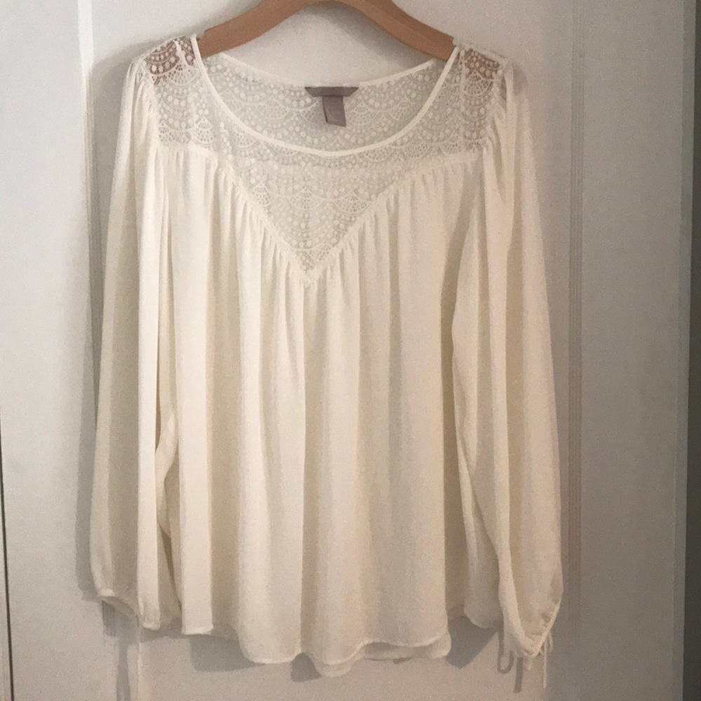 Cream soft lace flowy blouse top